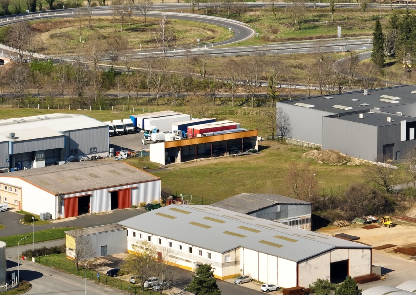 Mid-sized manufacturers incentives from infrastructure support